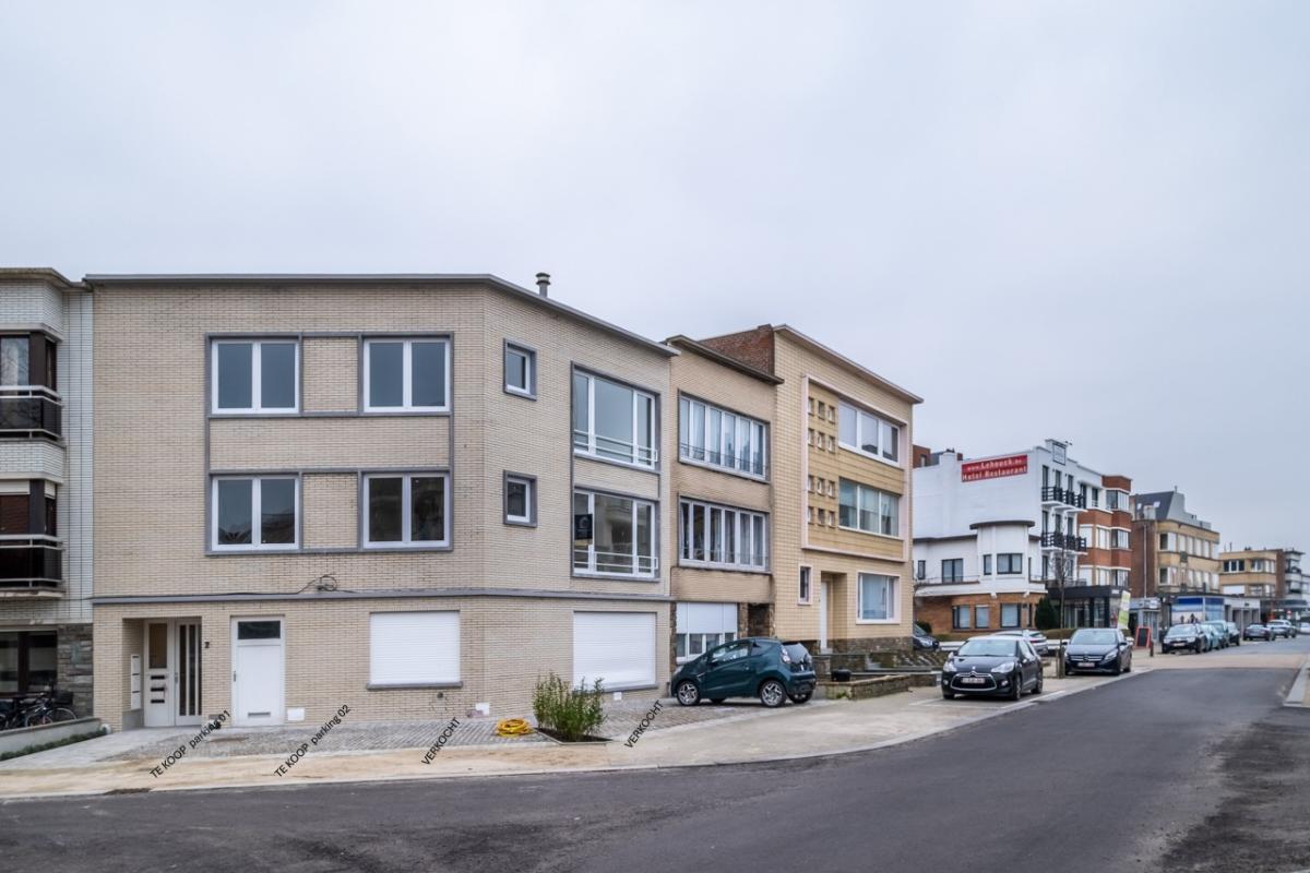 2 autostaanplaatsen te koop in het centrum