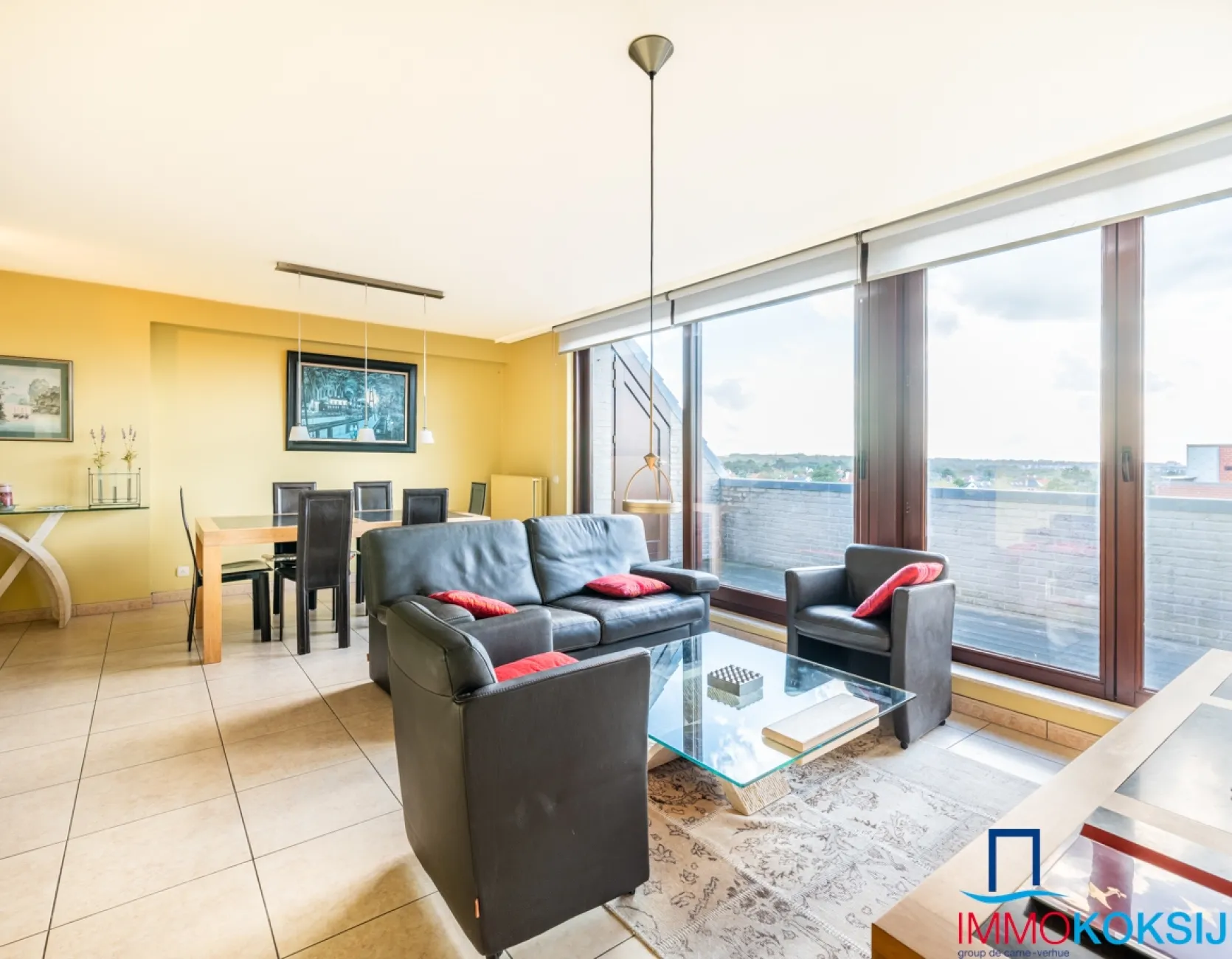 Ruim penthouse met 3 slaapkamers en 2 terrassen in de Strandlaan