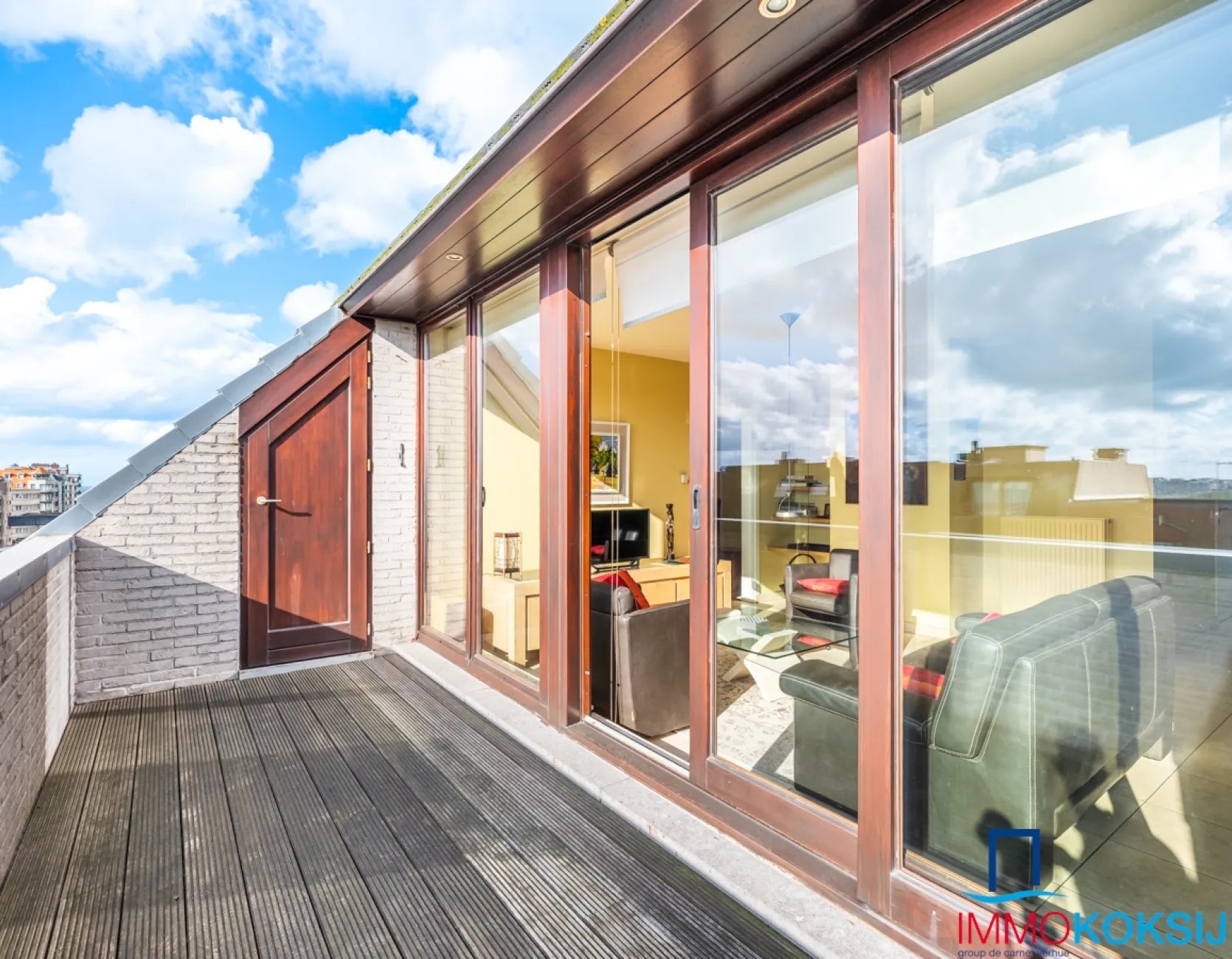 Ruim penthouse met 3 slaapkamers en 2 terrassen in de Strandlaan